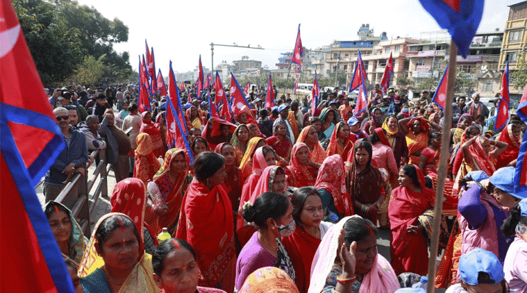 दुर्गा प्रसाइँ समर्थकको कोटेश्वरमा प्रदर्शन